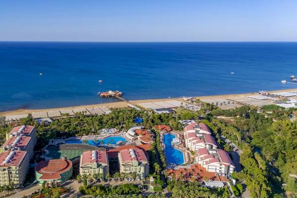 Vonresort Golden Coast Hotel