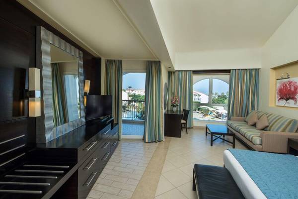 Reef Oasis Blue Bay Resort