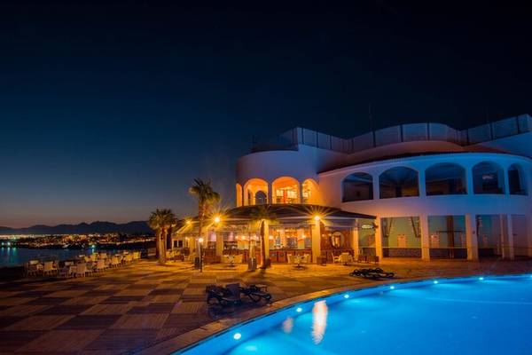 Reef Oasis Blue Bay Resort