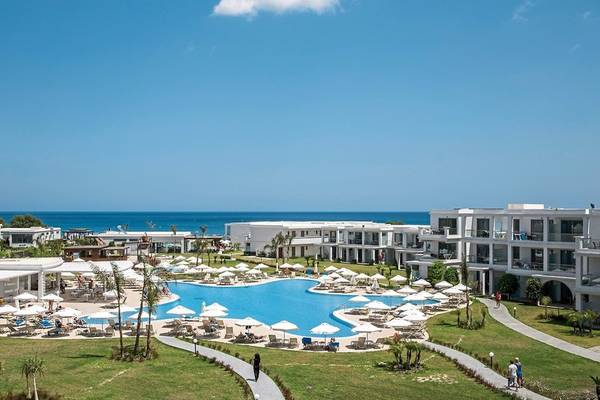 Asterias Beach Resort Aussenbereich
