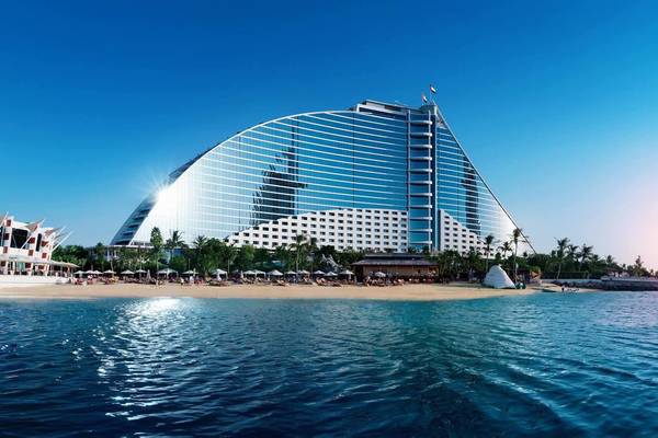 Jumeirah Beach Hotel in Dubai