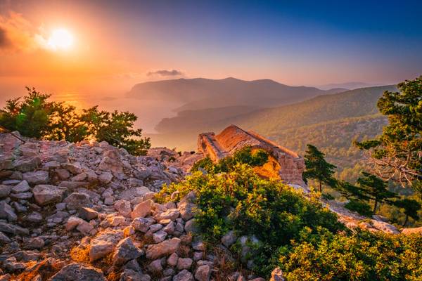 Hügelige Landschaft in Griechenland
