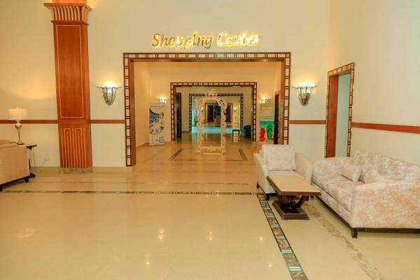 Eingang zum Shopping Center des Stella Gardens Resort & Spa Makadi Bay