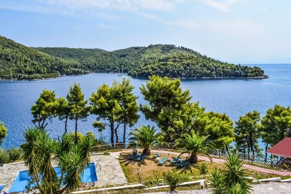 Hotel an der Küste Griechenlands