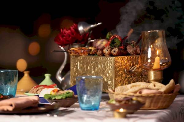 Buffet mit Grillgerichten im Mövenpick Resort Sharm el Sheikh.