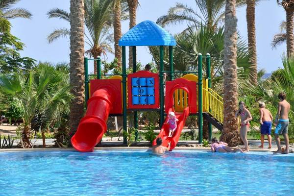 Brayka Bay Resort