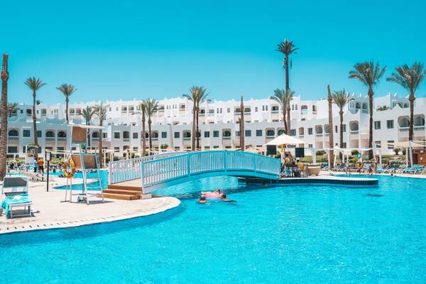 Hotelpool in Hurghada