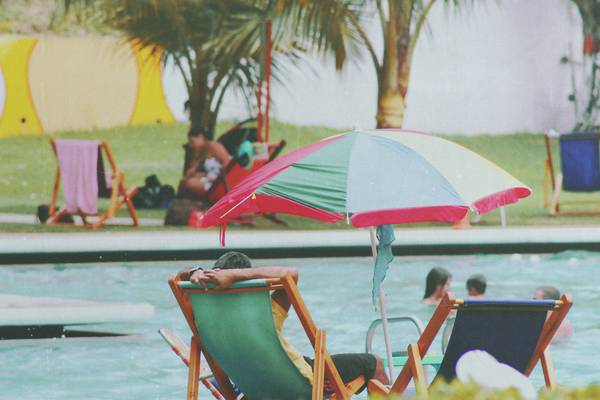 Entspannung am Pool