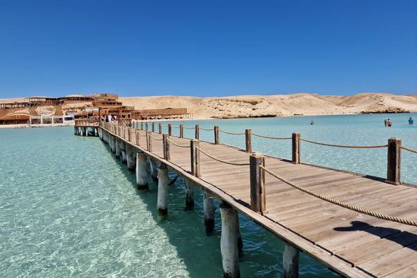 Steg über das Meer in Ägypten