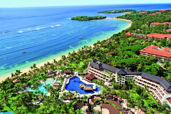 Luftaufnahme des Nusa Dua Beach Hotel & Spa mit Pool, Strand und Meer