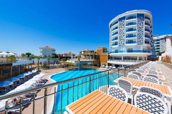 Dream World Hill Hotel in Antalya, Pool Blick