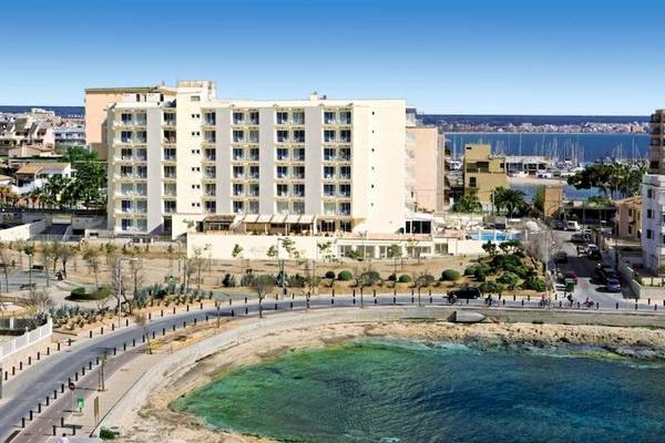 BQ Apolo Hotel in Magaluf am Meer, Blick aus der Luft.