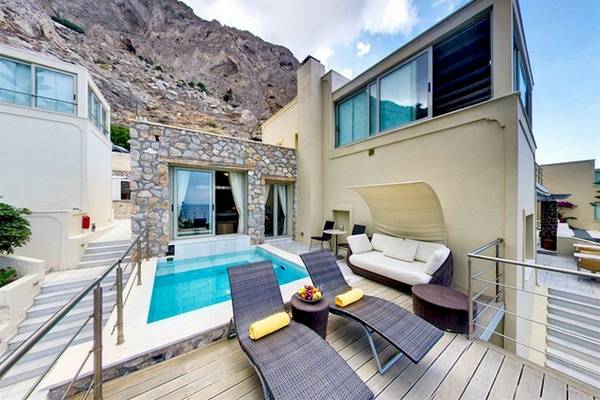 Antinea Suites & Spa in Santorin