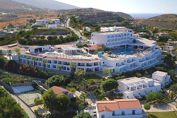 Peninsula Resort & Spa in Heraklion