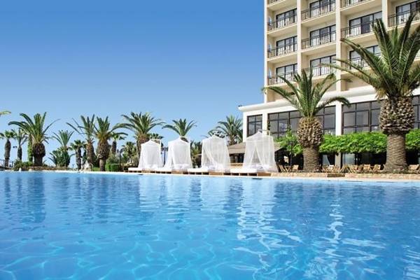 Sandy Beach Hotel in Larnaca, Aussenansicht des Hotels