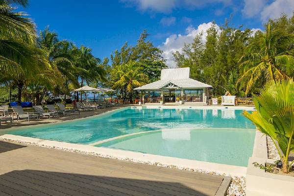 Le Peninsula Bay Beach Resort & Spa in Mauritius