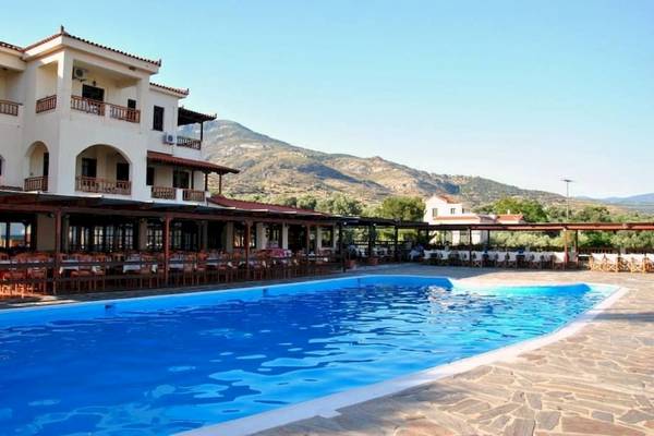 Kampos Village Resort in Samos