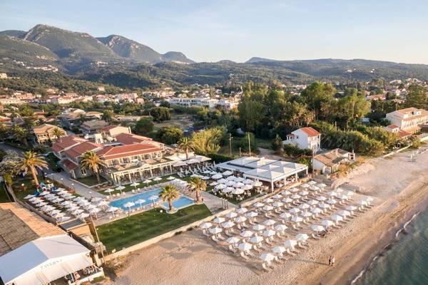 Acharavi Beach Hotel in Korfu & Paxi