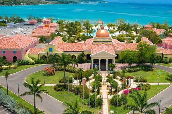 Sandals Whitehouse European Village & Spa in Jamaika