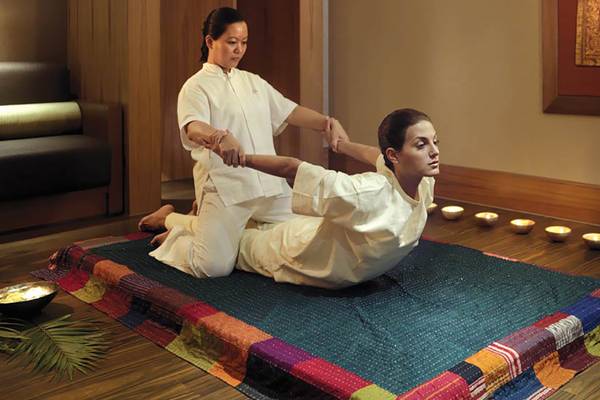 Yoga-Massage im Porto Elounda Golf & Spa Resort