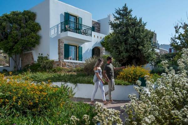 Naxos Palace in Santorin