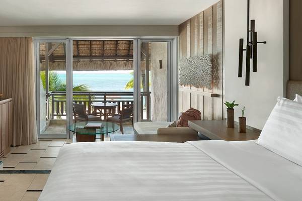Luxuriöses Zimmer mit Meerblick im Shangri-La Le Touessrok Hotel
