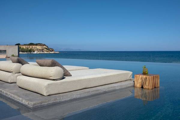 Caravel Hotel in Zakynthos