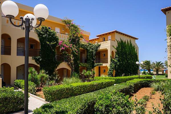 Vantaris Beach Hotel in Kreta, Garten