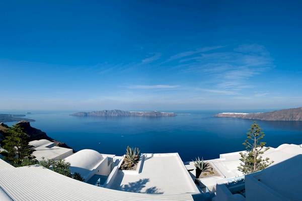 Andromeda Villas & Spa Resort in Santorin