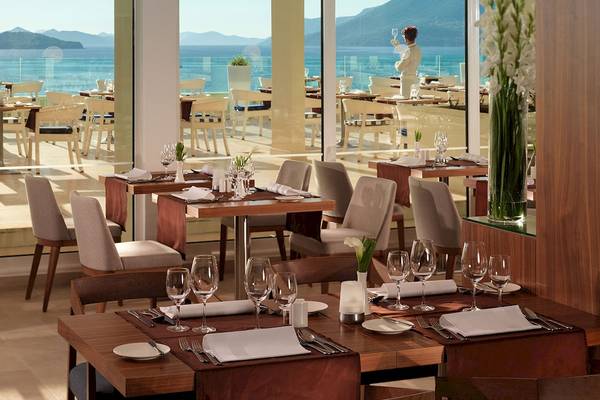 Restaurant des Dubrovnik President Valamar Collection mit Blick auf das Meer
