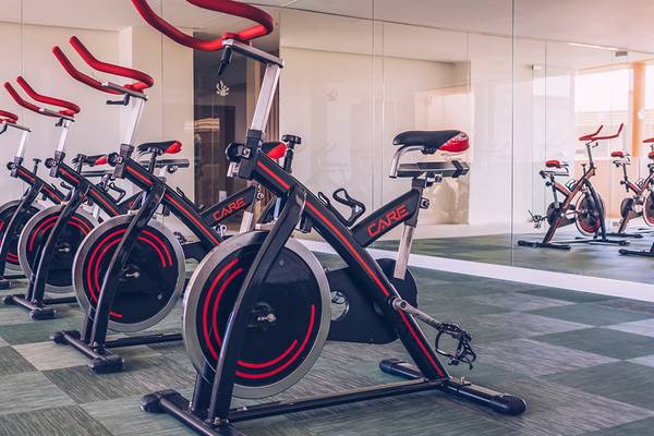 Fitnessraum mit Fahrradtrainern im Iberostar Selection Fuerteventura Palace
