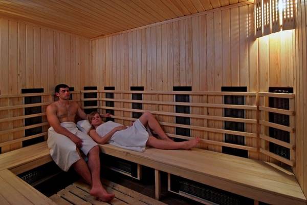 Paar in Sauna im Sol Nessebar Palace Hotel