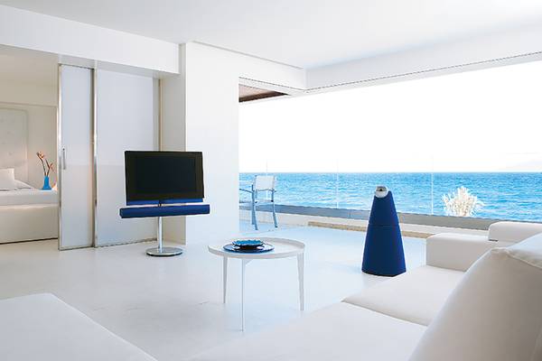 Wohnzimmer des Amirandes Grecotel Boutique Resorts mit Meerblick