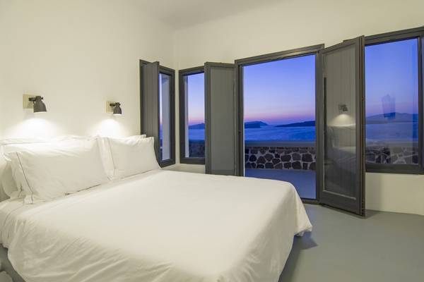 Schlafzimmer mit Meerblick im Ambassador Aegean Luxury Hotel & Suites