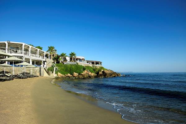 Ikaros Beach Luxury Resort & Spa Ansicht von oben mit Strand und Meer