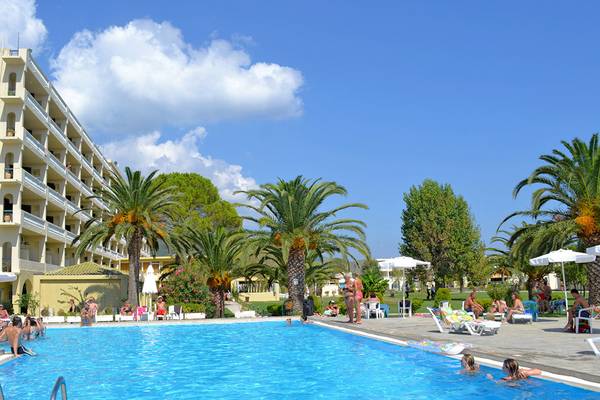 Messonghi Beach Holiday Resort in Korfu & Paxi