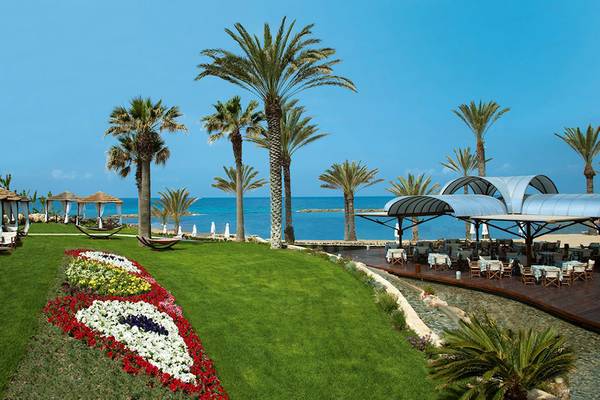 Pioneer Beach Hotel in Paphos