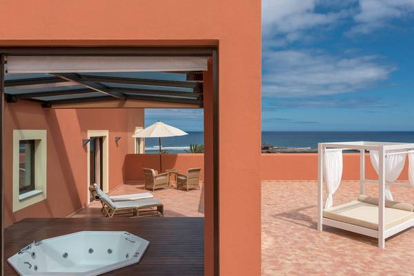 Balkon im Sheraton Fuerteventura Beach, Golf & Spa Resort mit Blick auf das Meer