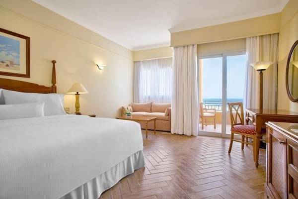 Luxus Hotelzimmer mit Meerblick im Cascades Golf Resort Spa & Thalasso