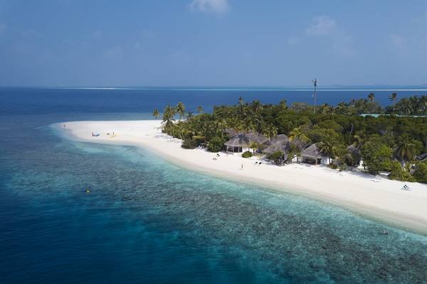 Dreamland The Unique Sea & Lake Resort Spa in Malediven