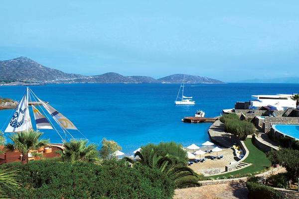 Elounda Bay Palace in Kreta, Aussenansicht, Meer