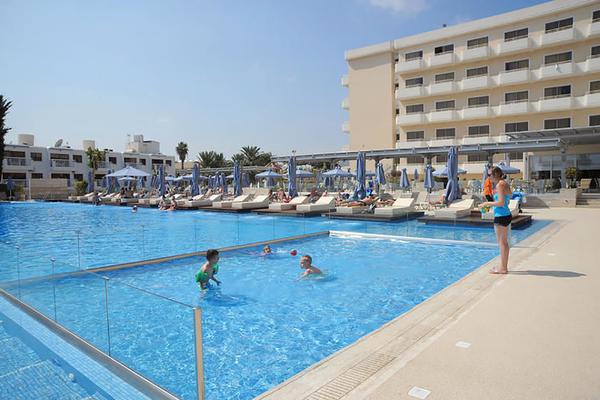Nestor Hotel