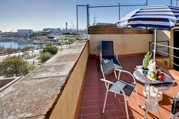 Balkon des Del Mar - Barcelona Hotels mit Blick auf den Hafen