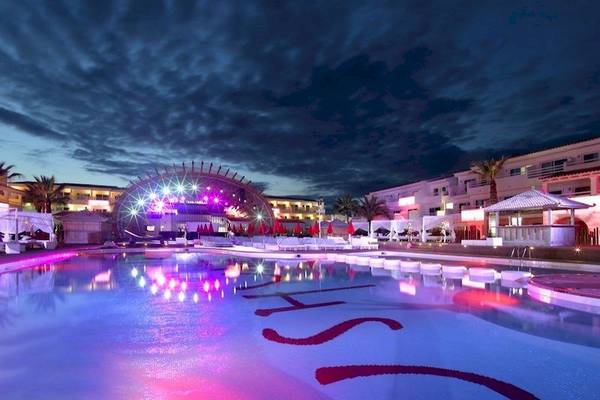 Ushuaia Ibiza Beach Hotel in Ibiza