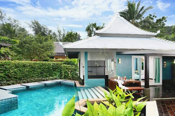 Villa des Anyavee Tubkaek Beach Resorts mit privatem Pool und Terrasse