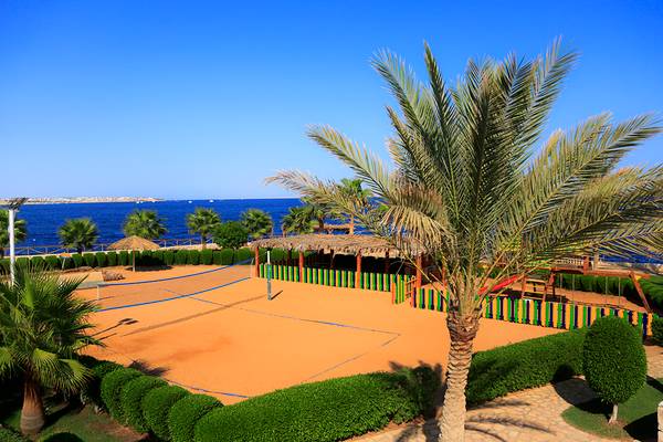 Sharm Club Beach Resort Volleyballplatz mit Blick auf das Meer