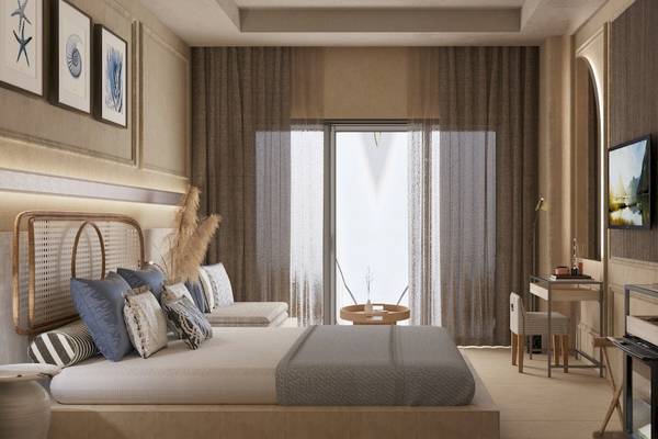 Schlafzimmer im Liu Resorts mit einem Bett, Kissen, und einem großen Fenster mit Vorhängen.