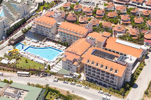 Side Aluna Hotel