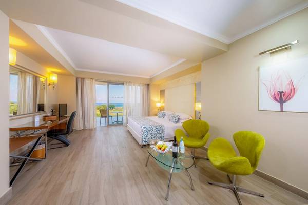Suite Zimmer mit Meerblick im Atrium Platinum Luxury Resort Hotel & Spa