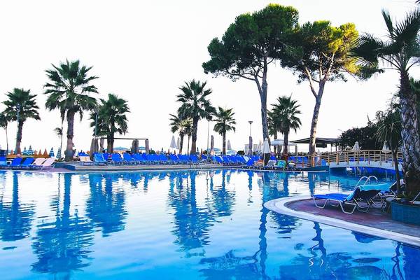 Fafa Premium Resort in Golem